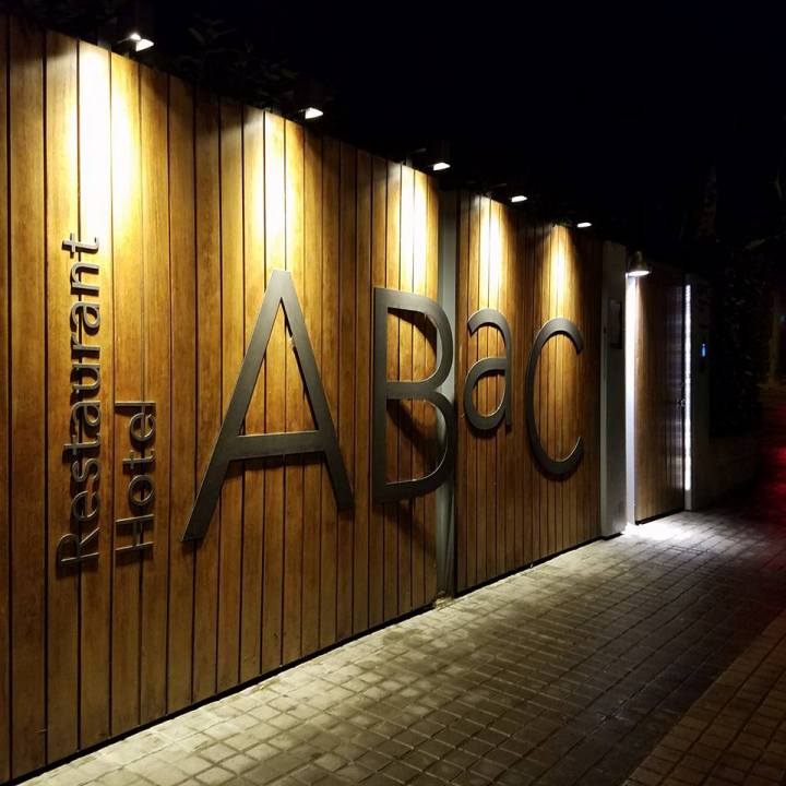 18342062_10209207284832523_1000999579075587261_n